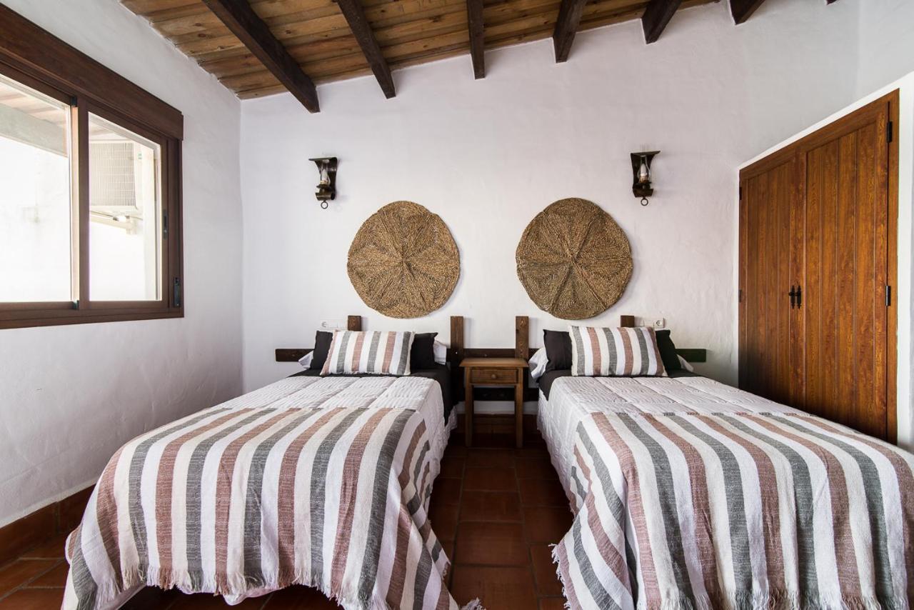 El Pueblo De Leo Hotel Badajoz Kültér fotó